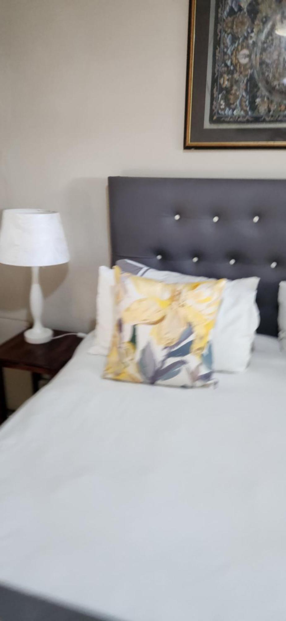 Garden Corner Guesthouse Beaufort West Esterno foto