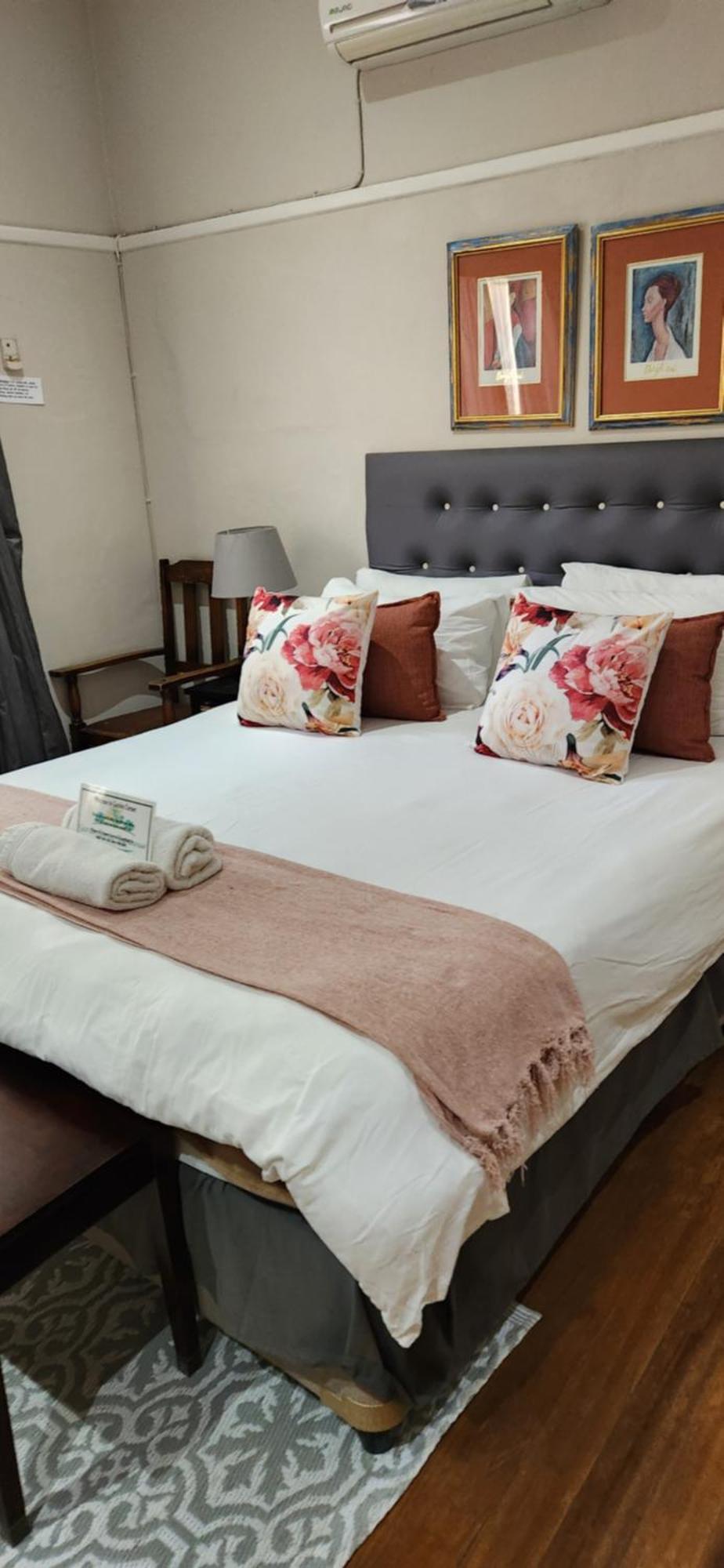 Garden Corner Guesthouse Beaufort West Esterno foto